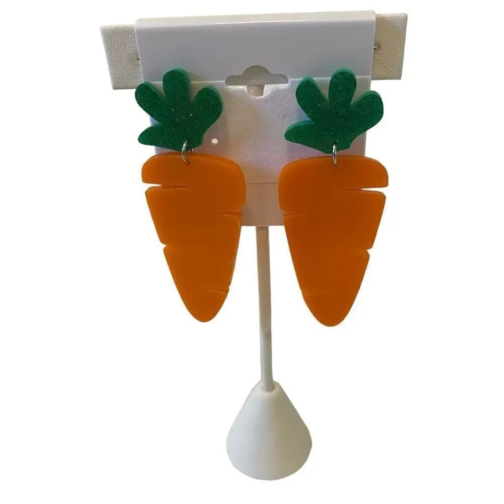 Carrot 🥕 Drop Earrings in vibrant orange & sparkly green.